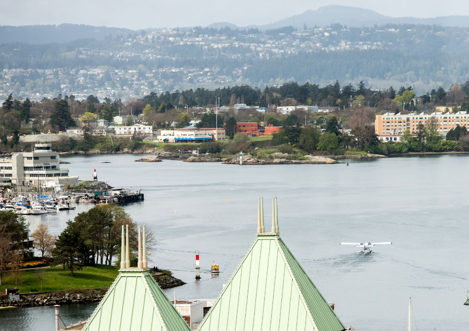 river victoria-bc-harbour-plane-boats